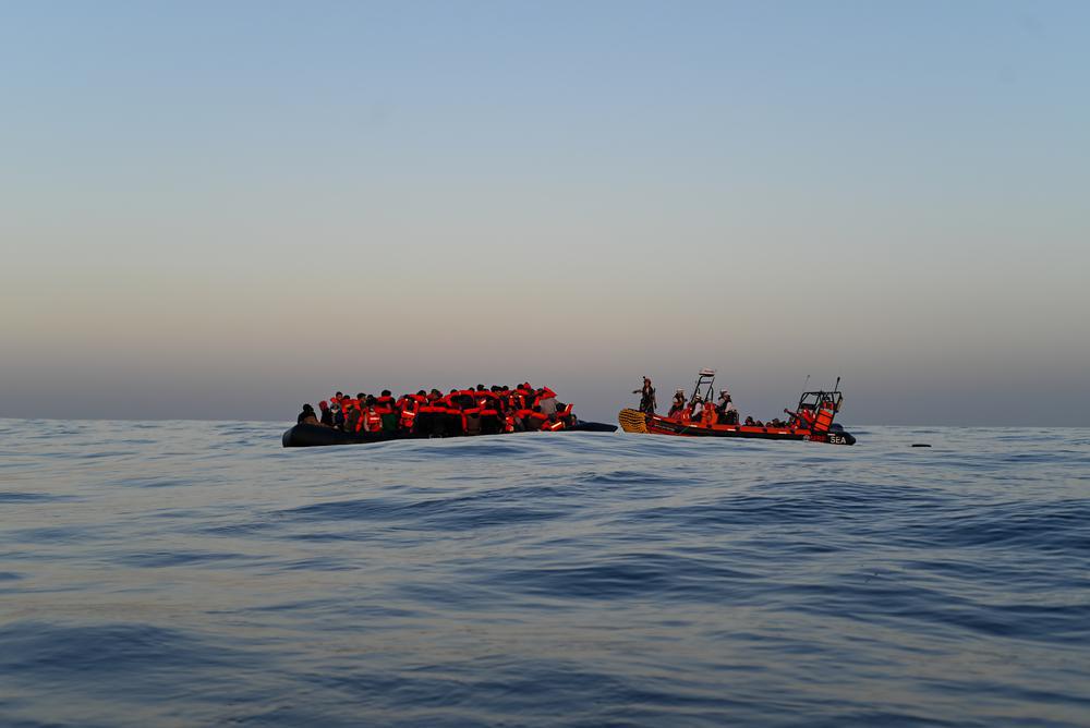 The MSF team rescues 74 people from an overcrowded rubber boat in distress located in international waters off the Libyan coast. (Geo Barents, December 2022, @Candida Lobes)