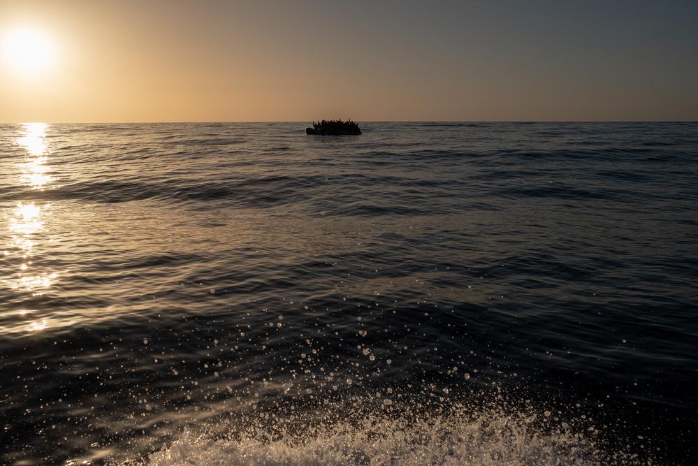 The MSF team rescues 74 people on board of an overcrowded rubber boat in distress in international waters off the Libyan coast. (Geo Barents, December 2022, @Mahka Eslami)